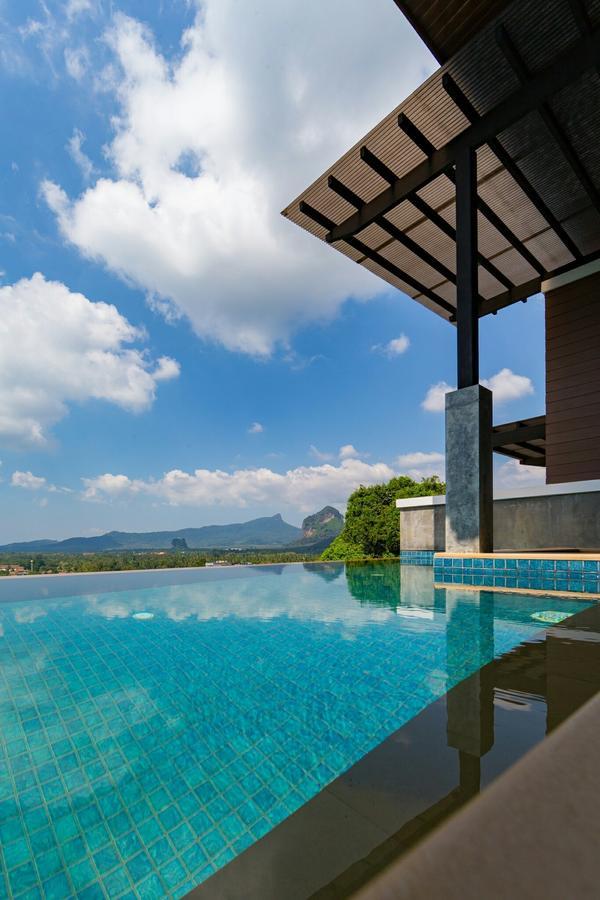 安达奇瑞泳池别墅全海景度假村 4* Ao Nang